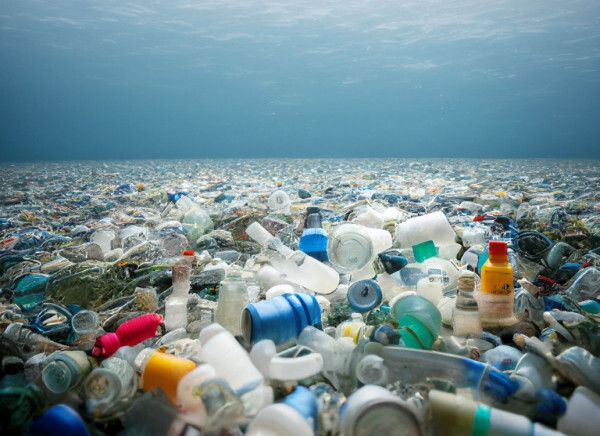 쓰레기 플라스틱 바다 폐기물 쓰레기섬